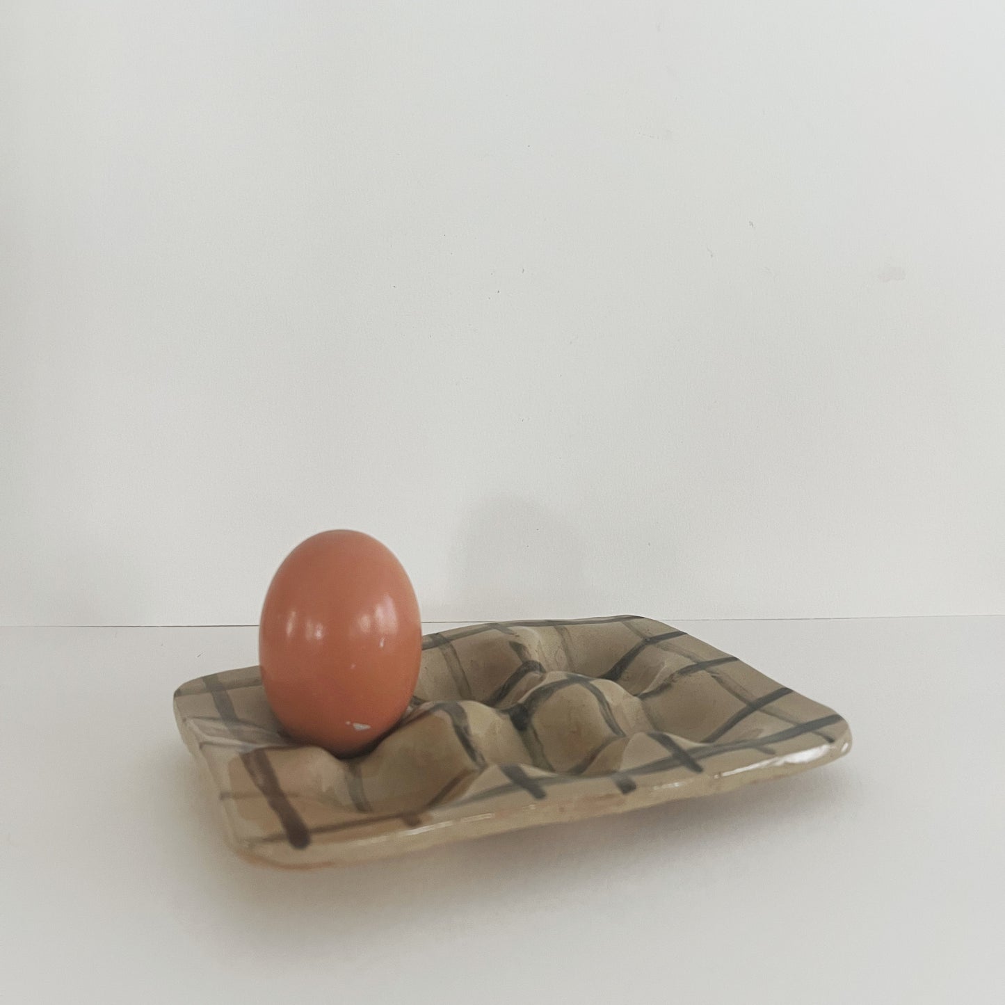 Ceramic Egg Holder