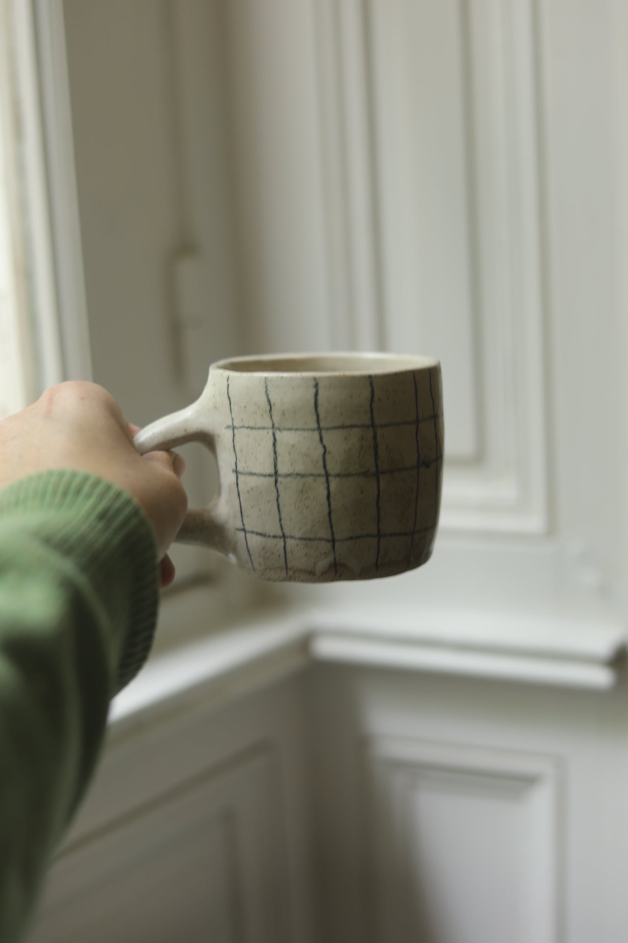 Black Grid Cup