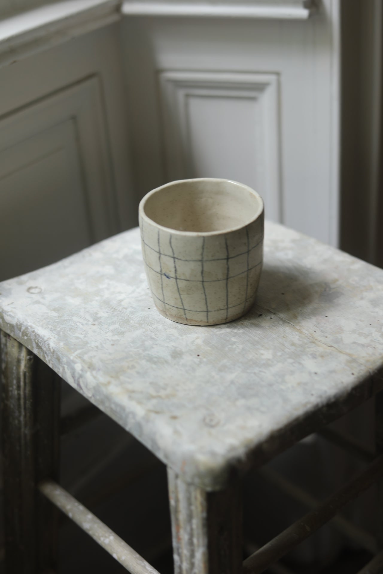 Black Grid Cup